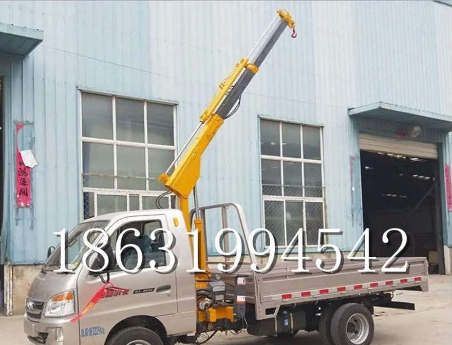 岳阳市随车吊机起重升降机随车吊机车载吊机小型履带吊多少钱车载吊机多少钱